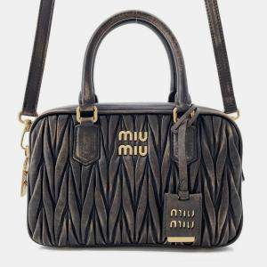 Pre Owned Miu Miu Miu Arcadi Matelasse Distressed Medium Leather Handbag
