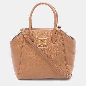 مملوكة مسبقًا حقيبة كروس بودي ميو ميو فيتيرودينو جلد فيتيلو داينو بني