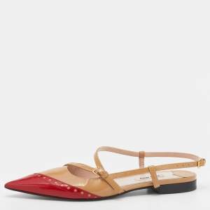 Miu Miu Beige/Red Patent Leather Flat Pointed Toe Sandals Size 38.5