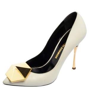 حذاء كعب عالي نيكولاس كيركوود جلد أبيض مزين شكل سداسي مقدمة مدببة مقاس 37.5 