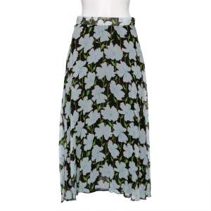 تنورة ميدي أوف وايت حرير بطبعة الزهور متعددة الألوان مقاس متوسط - ميديوم