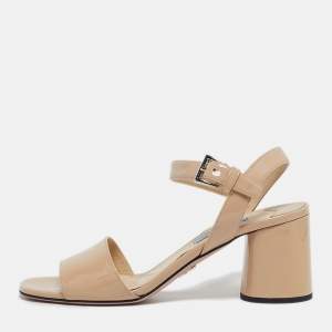 مملوكة مسبقًا Prada Size 36 Beige Patent Leather Block Heel Ankle Strap Sandals