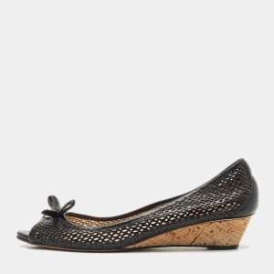 مملوكة مسبقًا Prada Sport Black Patent Leather Peep Toe Cork Wedge Pumps Size 41