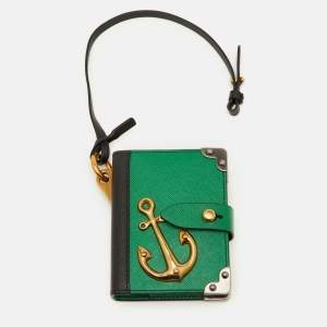 مملوكة مسبقًا Prada Notebook Green/Black Saffiano Leather Bag Charm