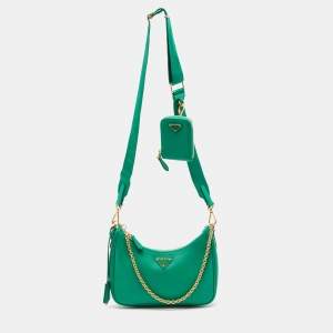 Pre Owned Prada Green Nylon Re-Edition 2005 Baguette Bag