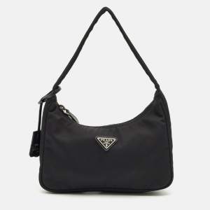 Pre Owned Prada Black Nylon Re-Edition 2000 Shoulder Bag