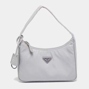Pre Owned Prada Light Lilac Nylon Re-Edition 2000 Shoulder Bag