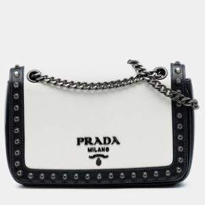 مملوكة مسبقًا Prada White Small Studded Glace Calf Chain Flap
