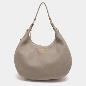 مملوكة مسبقًا Prada Grey Vitello Daino Leather Shoulder Bag