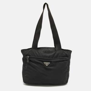 مملوكة مسبقًا Prada Black Nylon Shoulder Bag