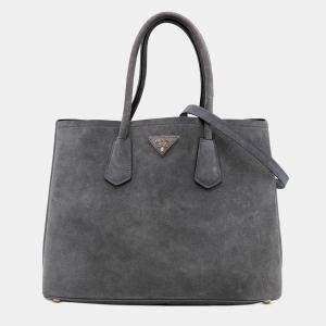 مملوكة مسبقًا Prada Medium Scamosciato Double Satchel