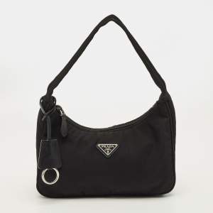 Pre Owned Prada Re-Edition 2000 Black Nylon Shoulder Bag
