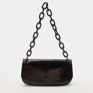 مملوكة مسبقًا حقيبة كتف برادا جلد لامع أسود سوينج