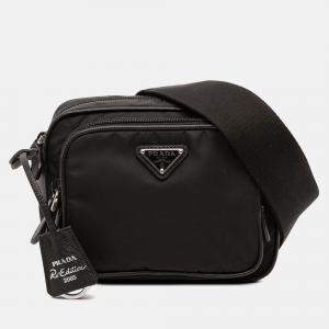 مملوكة مسبقًا Prada Black Tessuto Re Edition 2005 Camera Bag