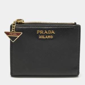 Pre Owned Prada Black Saffiano Leather Bifold Wallet