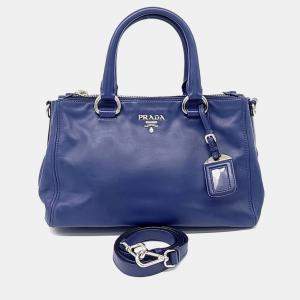 مملوكة مسبقًا Prada Blue Leather tote and shoulder bag
