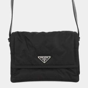 مملوكة مسبقًا Prada Small Padded Re-Nylon Shoulder Bag Black Nylon Leather