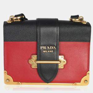 مملوكة مسبقًا Prada Red Black City Calfskin Saffiano Cahier Bag