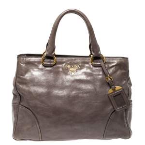 Pre Owned Prada Olive Green Leather Zipped Tote