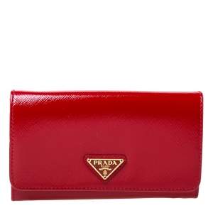 مملوكة مسبقًا Prada Red Vernice Saffiano Patent Leather Trifold Wristlet Wallet