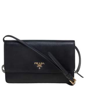 مملوكة مسبقًا Prada Black Saffiano Leather Flap Crossbody Bag