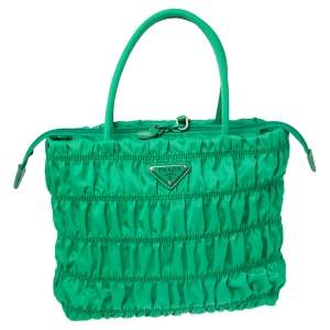 Pre Owned Prada Green Gaufre Nylon Zip Tote