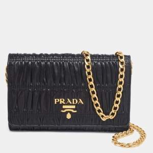 Pre Owned Prada Black Nappa Gaufre Leather Wallet On Chain