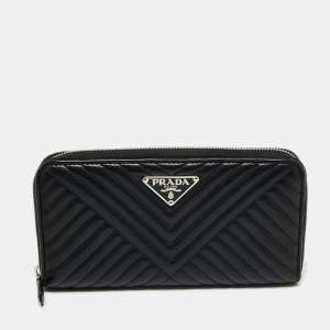 Pre Owned Prada Black Chevron Leather Zip Around Wallet