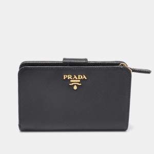 Pre Owned Prada Black Saffiano Leather Lampo Wallet