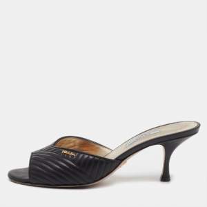 Pre Owned Prada Black Quilted Leather Slide Sandals Size 38