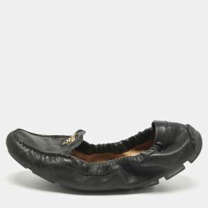 مملوكة مسبقًا Prada Black Leather Scrunch Ballet Flats Size 39