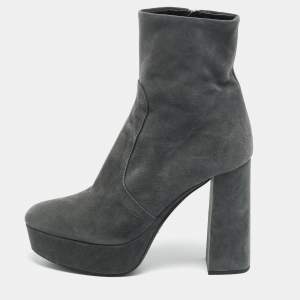 مملوكة مسبقًا Prada Size 39 Grey Suede Platform Ankle Length Boots