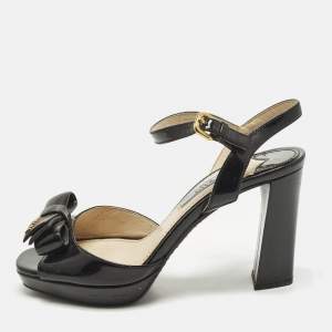 Pre Owned Prada Size 36 Black Patent Leather Ankle Strap Sandals