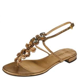 مملوكة مسبقًا Prada Gold Leather Crystal Embellished Thong Sandals Size 38.5
