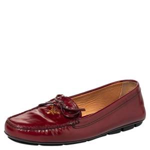 Pre Owned Prada Red Leather Bow Logo Embellished Slip On Loafers Size 39.5