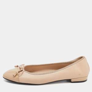 Pre Owned Prada Beige Leather And Patent Leather Cap Toe Bow Detail Ballet Flats Size 36