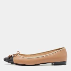 Prada Beige/Black Patent and Leather Ballet Flats Size 39