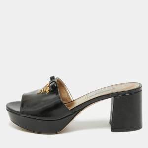 مملوكة مسبقًا Prada Black Patent Leather Bow Platform Slide Sandals Size 38