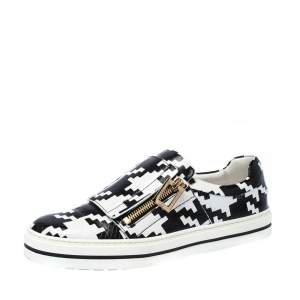 Roger Vivier Monochrome Houndstooth Print Python Embossed Leather Viv Slip On Sneakers Size 37