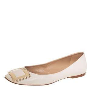 Roger Vivier Off White Leather Gommetine Ballet Flats Size 37.5