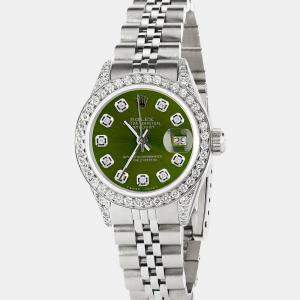\[{"name": "Rolex Customised Royal Green Diamond Stainless Steel Datejust Automatic Women's Wristwatch 26mm", "name_ar": "ساعة يد نسائية رولكس ديتجست أوتوماتيكية ستانلس ستيل ألماس أخضر ملكي مخصصة 26 مم"}\]
