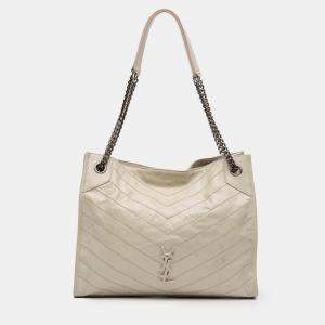 مملوكة مسبقًا Saint Laurent Paris White Medium Crinkled Calfskin Monogram Niki Shopper Tote