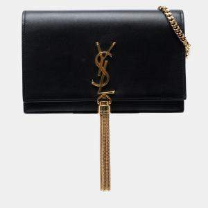 مملوكة مسبقًا Saint Laurent Paris Black Smooth Calfskin Monogram Kate Tassel Chain Wallet