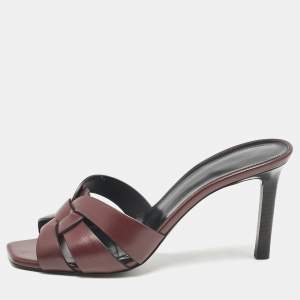 مملوكة مسبقًا Saint Laurent Burgundy Leather Tribute Slides Sandals Size 38