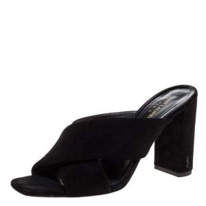 مملوكة مسبقًا صندل سان لوران باريس لولو 95 جلد سويدى أسود مقاس 39