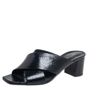 مملوكة مسبقًا Saint Laurent Black Leather Lou lou Sandals Size 37