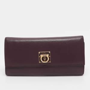 مملوكة مسبقًا Salvatore Ferragamo Gancini Purple Leather Continental Wallet