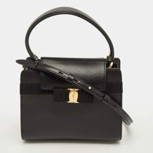 Pre Owned Salvatore Ferragamo Vara Bow Black Leather Flap Top Handle Bag
