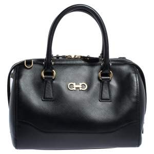 مملوكة مسبقًا Salvatore Ferragamo Black Leather Gancini Boston Bag