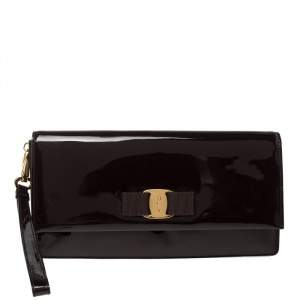 Pre Owned Salvatore Ferragamo Plum Patent Leather  Miss Vara Bow Wristlet Clutch